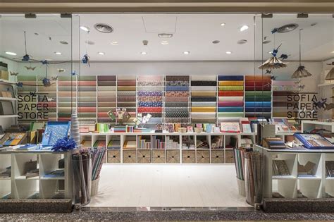 fotos de folder papelerías madrid|Amor por el papel: las papelerías más bonitas de Madrid.